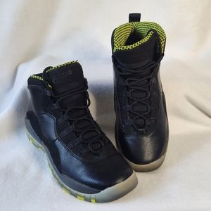 Air Jordan Retro 10 Venom 310806-033 Black With Bold Neon Green Accents